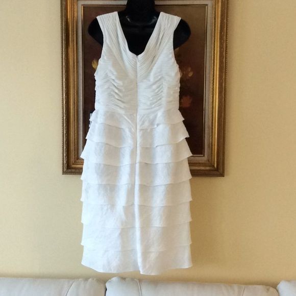 Gorgeous 💞ADRIANNA PAPELL💞 dress - Picture 6 of 8